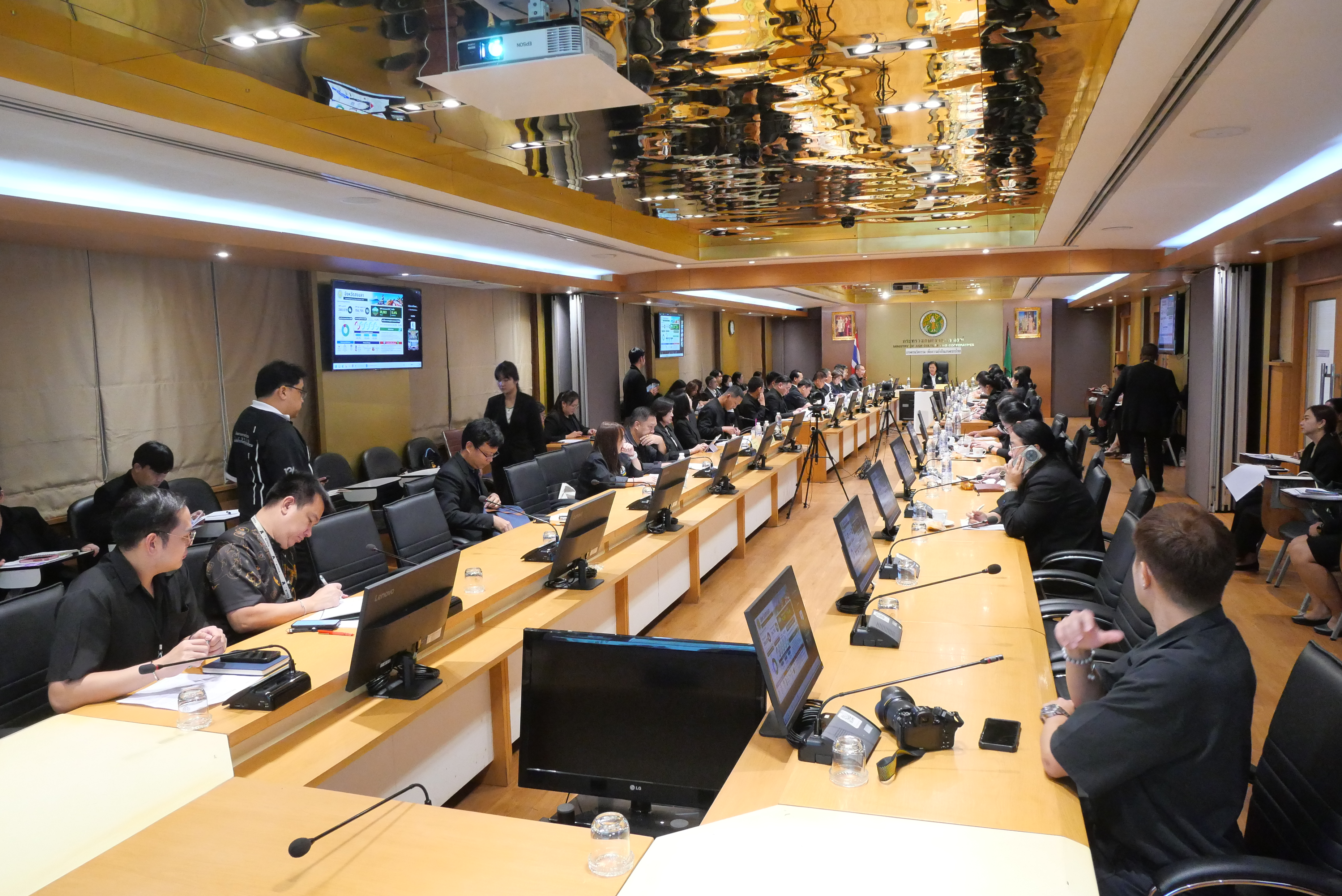 title - รองเลขาธิการ ส.ป.ก. ประชุมเตรียมความพร้อมในการสนับสนุนการประชุมคณะรัฐมนตรีอย่างเป็นทางการนอกสถานที่ ครั้งที่ 1/2569 ณ จังหวัดสงขลา และติดตามการตรวจราชการกลุ่มจังหวัดภาคใต้ 